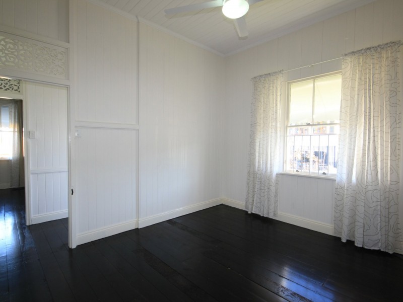 17 Albert Street, Woolloongabba QLD 4102