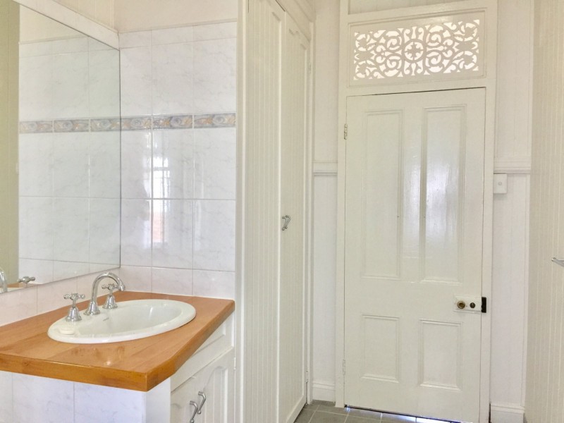 17 Albert Street, Woolloongabba QLD 4102