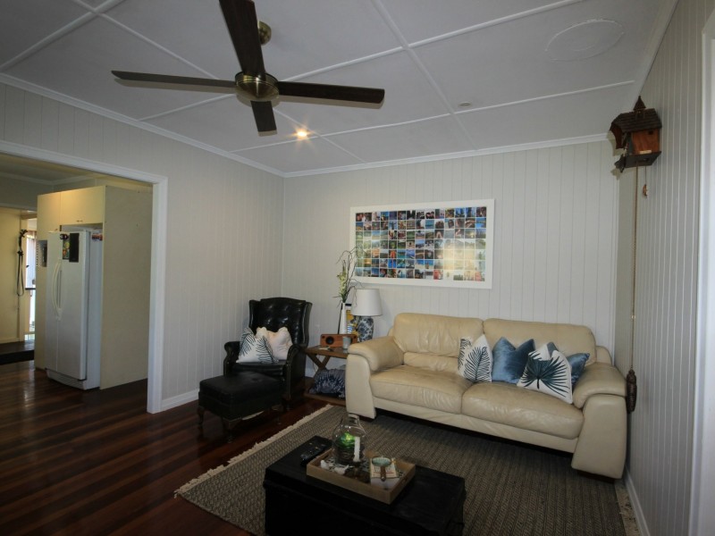 43 Cape Street, Holland Park QLD 4121