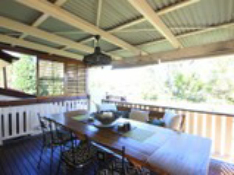 43 Cape Street, Holland Park QLD 4121