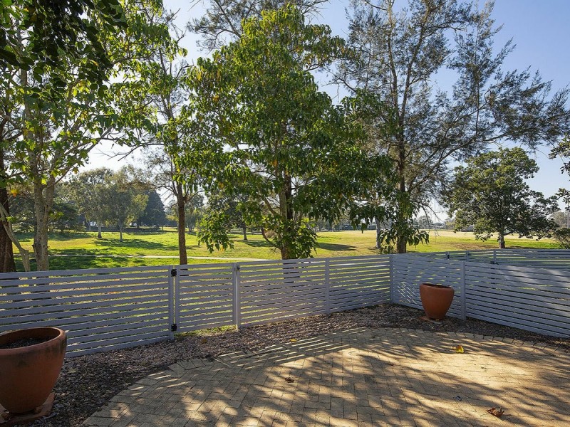 16/95 Strickland Terrace, Graceville QLD 4075