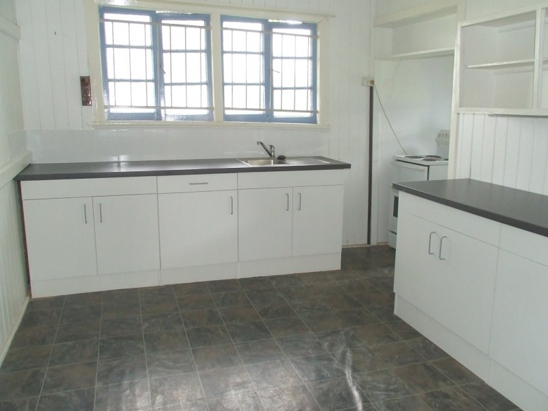 2/10 Sherley Street, Moorooka QLD 4105