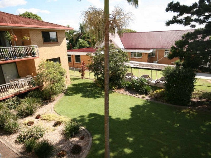 2/32 Gainsbrough Street, Moorooka QLD 4105