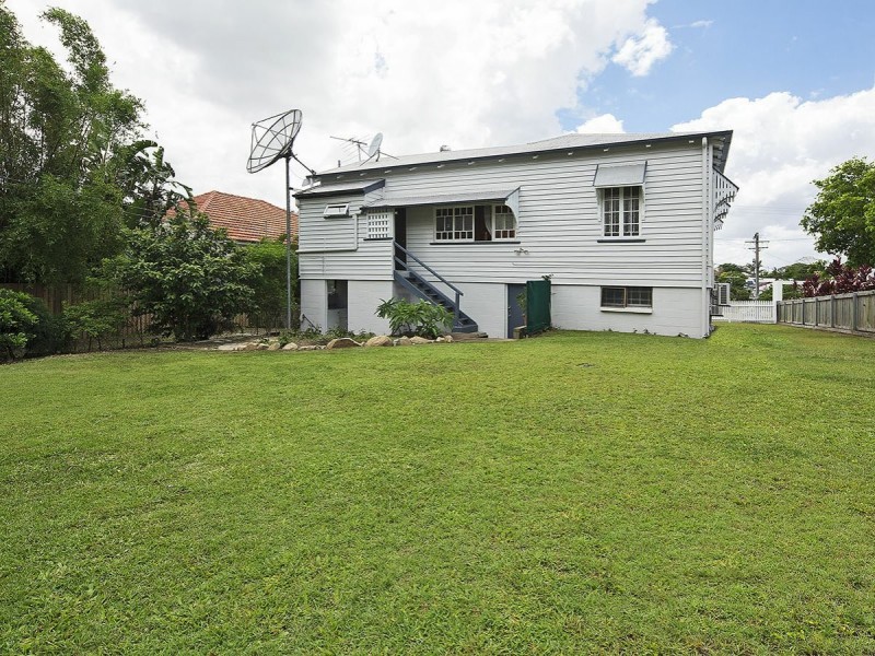 15 Gibson Street, Annerley QLD 4103