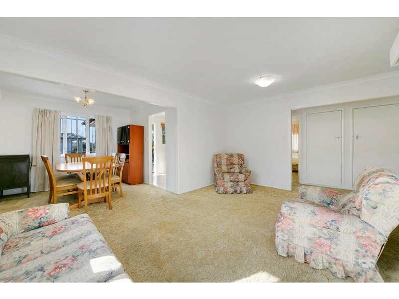 10 Castle Street, Fairfield QLD 4103