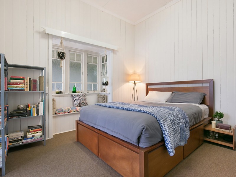 122 Fairfield Road, Fairfield QLD 4103