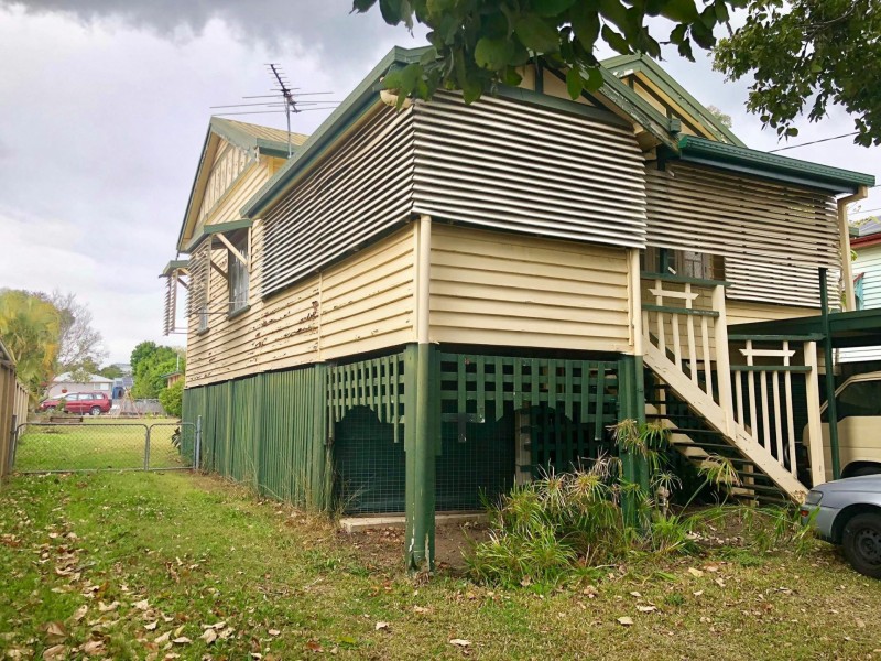 122 Fairfield Road, Fairfield QLD 4103