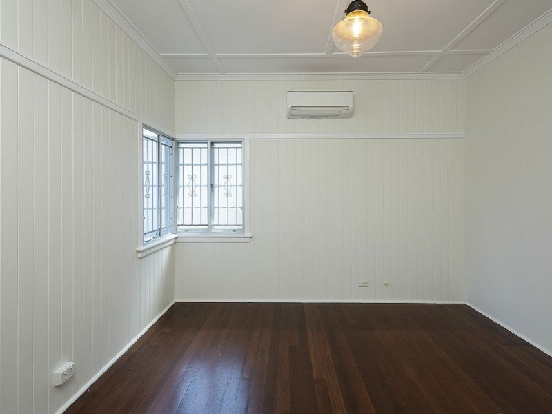 122 Kadumba Street, Yeronga QLD 4104