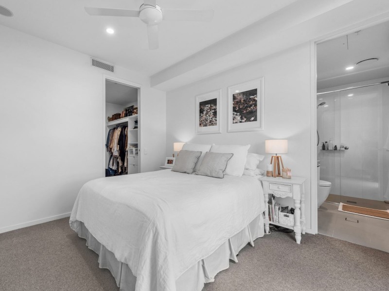 701/18 Duke Street, Kangaroo Point QLD 4169