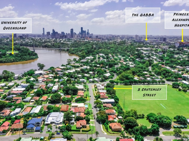8 Crutchley Street, Fairfield QLD 4103
