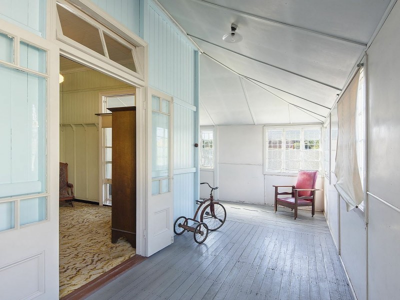 15 Dublin Street, Yeronga QLD 4104