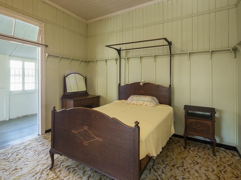 15 Dublin Street, Yeronga QLD 4104