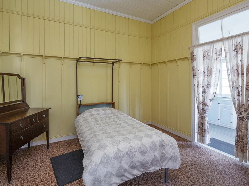 15 Dublin Street, Yeronga QLD 4104