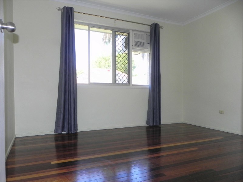 64 School Road, Yeronga QLD 4104