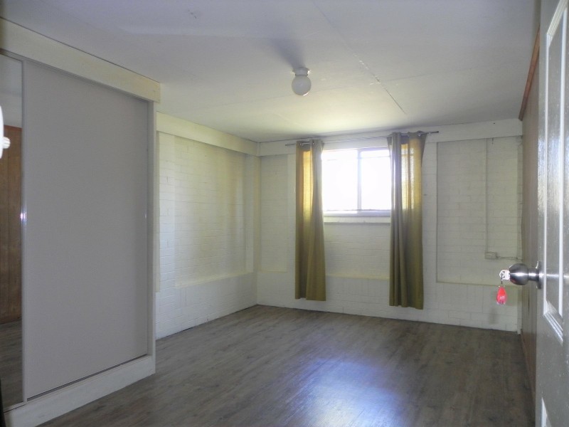 64 School Road, Yeronga QLD 4104