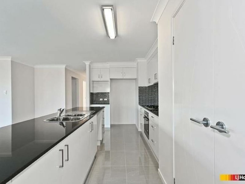 39 Parkgrove Street, Birkdale QLD 4159