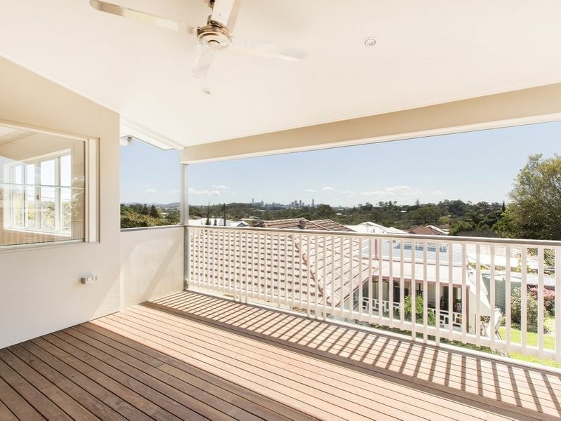 28 Weal Avenue, Tarragindi QLD 4121