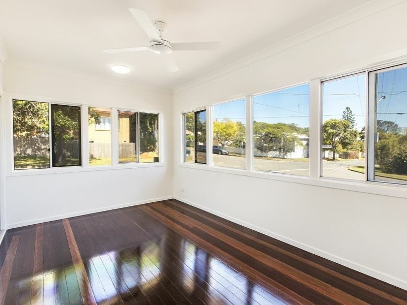 28 Weal Avenue, Tarragindi QLD 4121