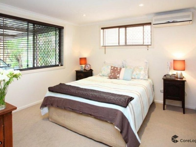 9 Killarney Street, Yeronga QLD 4104