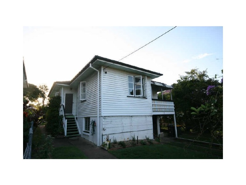 7 Laura Street, Tarragindi QLD 4121