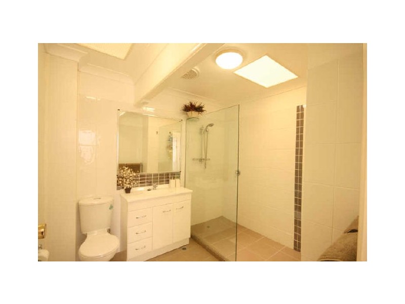 2/156 Fairfiled Road, Fairfield QLD 4103