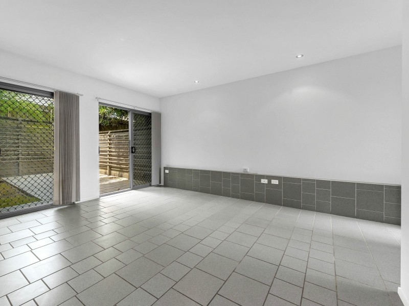 2/73 Ethel Street, Chermside QLD 4032