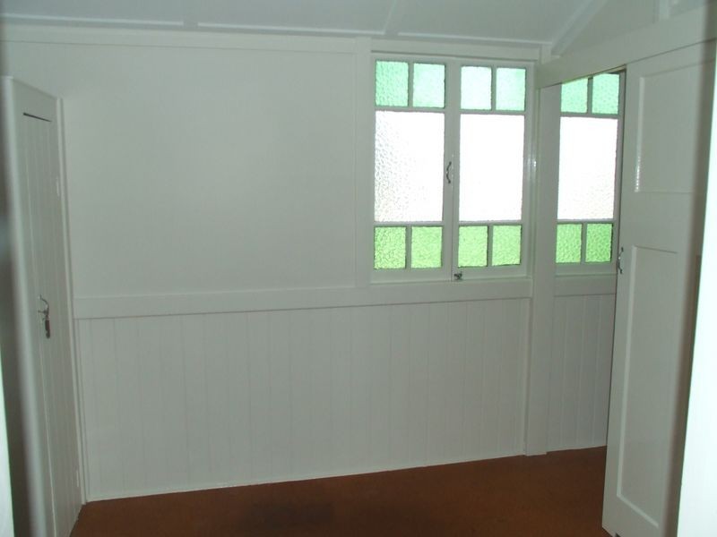 10 Park Road, Yeronga QLD 4104