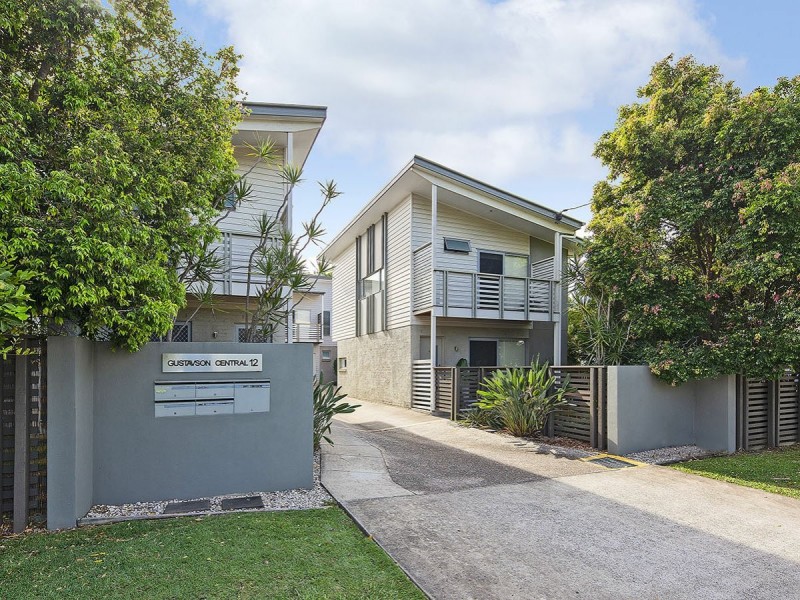 2/12 Gustavson Street, Annerley QLD 4103