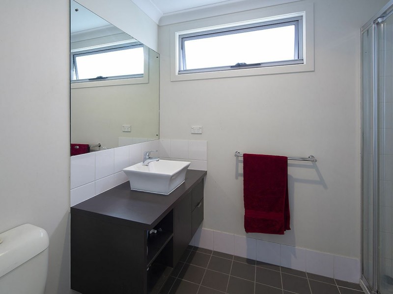 2/12 Gustavson Street, Annerley QLD 4103