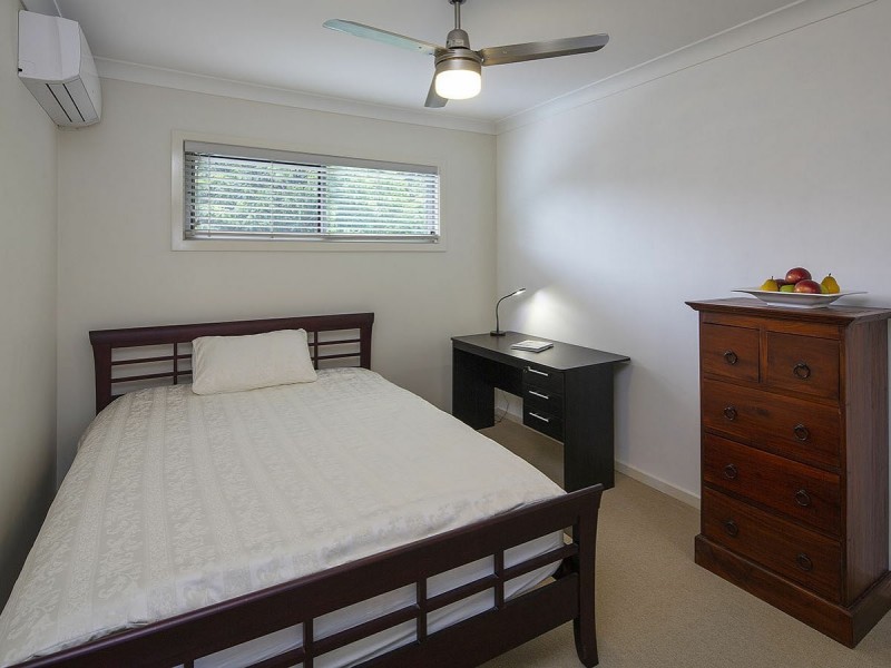 2/12 Gustavson Street, Annerley QLD 4103