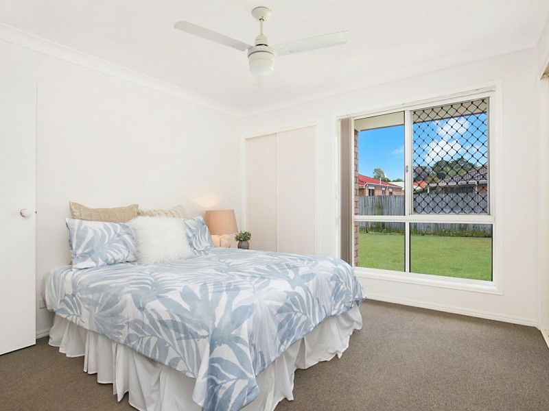 50 Evelyn Road, Wynnum West QLD 4178