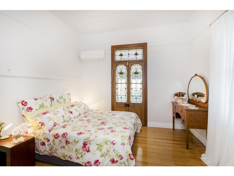 86 Cracknell Road, Annerley QLD 4103