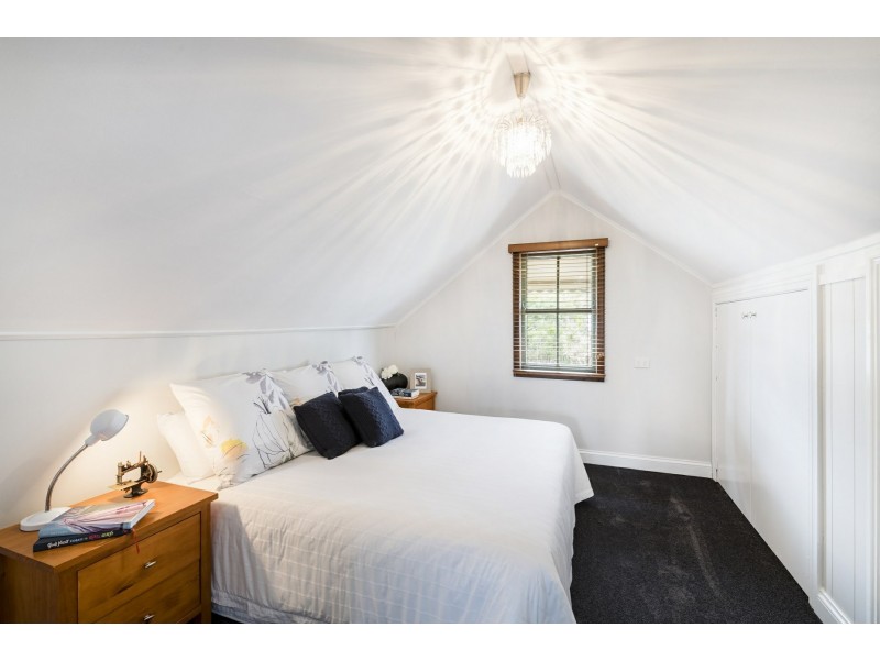 86 Cracknell Road, Annerley QLD 4103