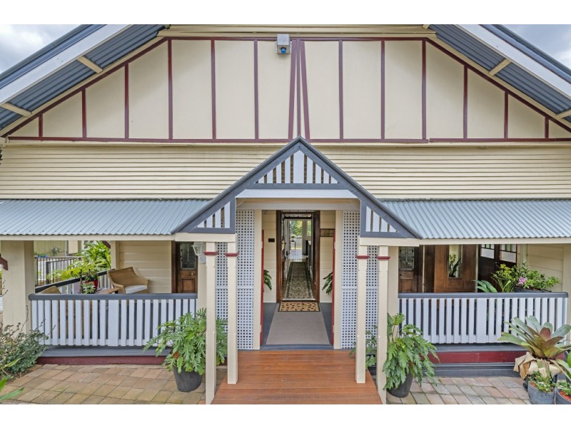 86 Cracknell Road, Annerley QLD 4103