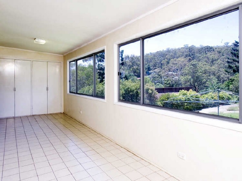 24 Charmaine Street, Moorooka QLD 4105