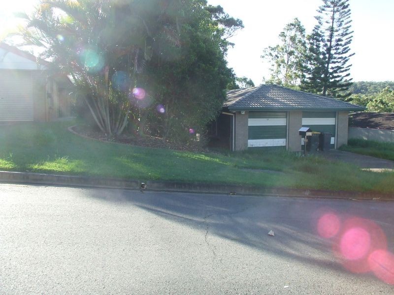 11 Dellwood Street, Nathan QLD 4111