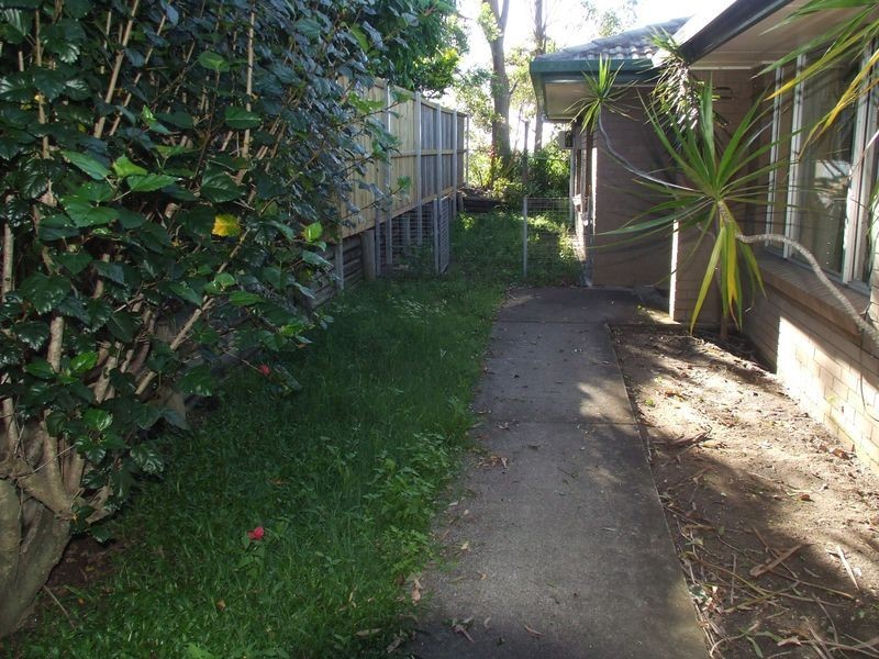 11 Dellwood Street, Nathan QLD 4111