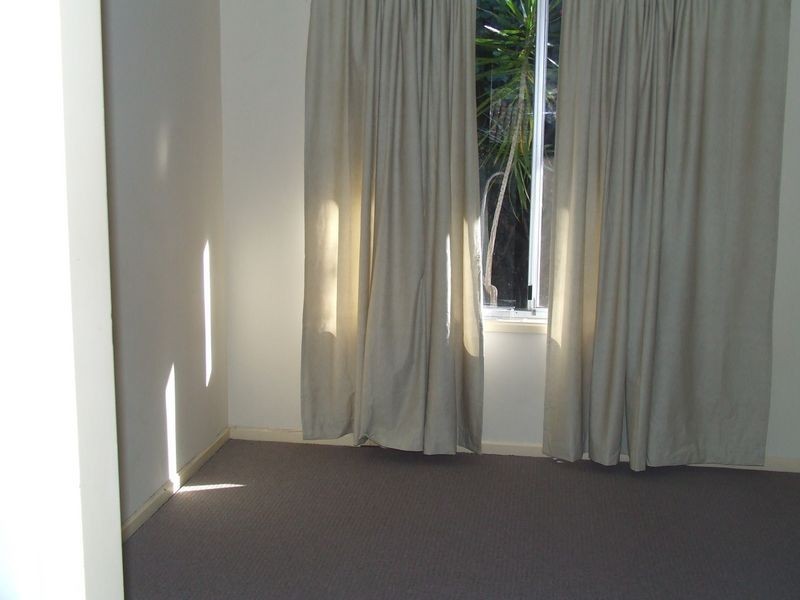 11 Dellwood Street, Nathan QLD 4111