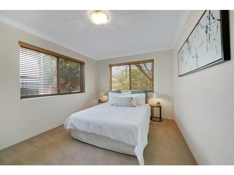 3/11 Brassey Street, Fairfield QLD 4103