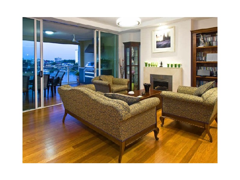 9E/39 Castlebar Street, Kangaroo Point QLD 4169