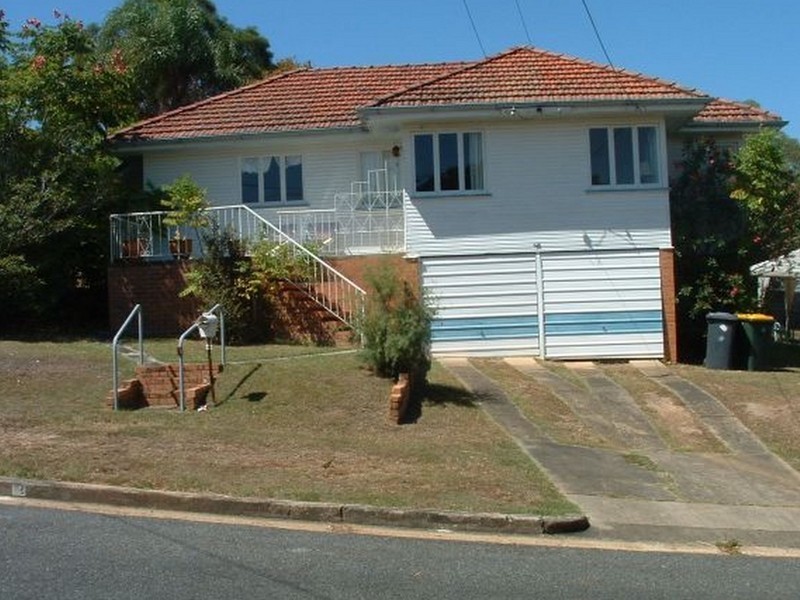 38 Galsworthy Street, Holland Park West QLD 4121