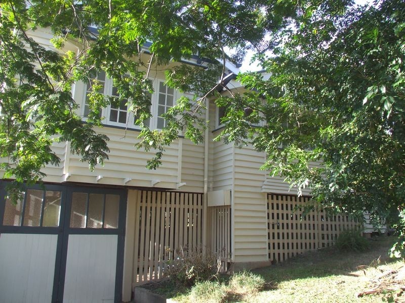 11 Vallely Street, Annerley QLD 4103