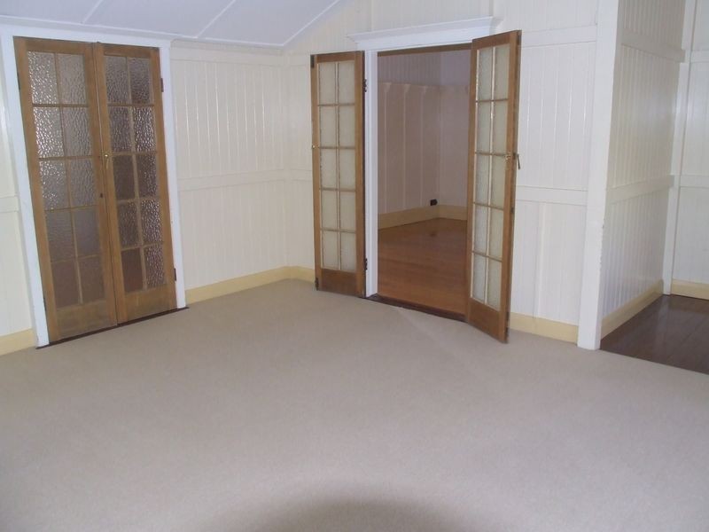 11 Vallely Street, Annerley QLD 4103