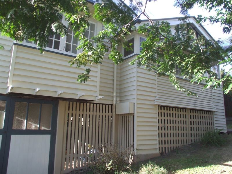 11 Vallely Street, Annerley QLD 4103