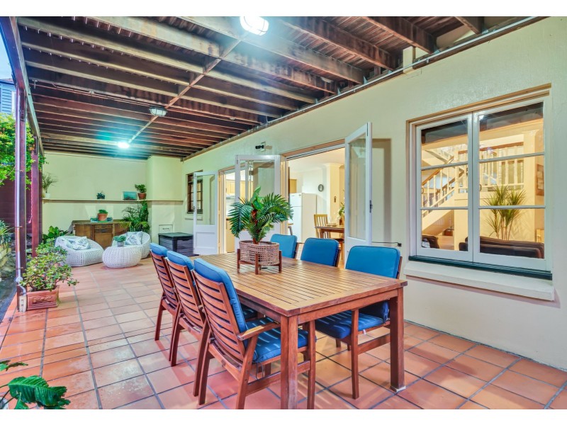 44 Rhyndarra Street, Yeronga QLD 4104