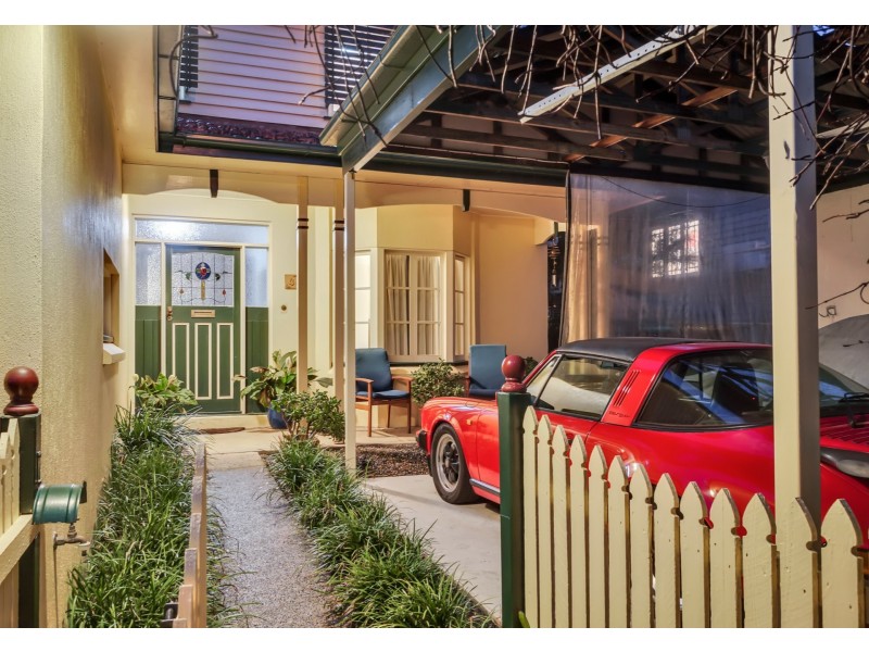 44 Rhyndarra Street, Yeronga QLD 4104