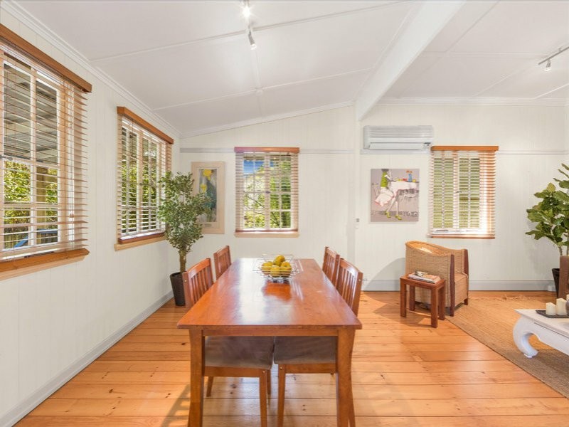 50 Railway Terrace, Dutton Park QLD 4102