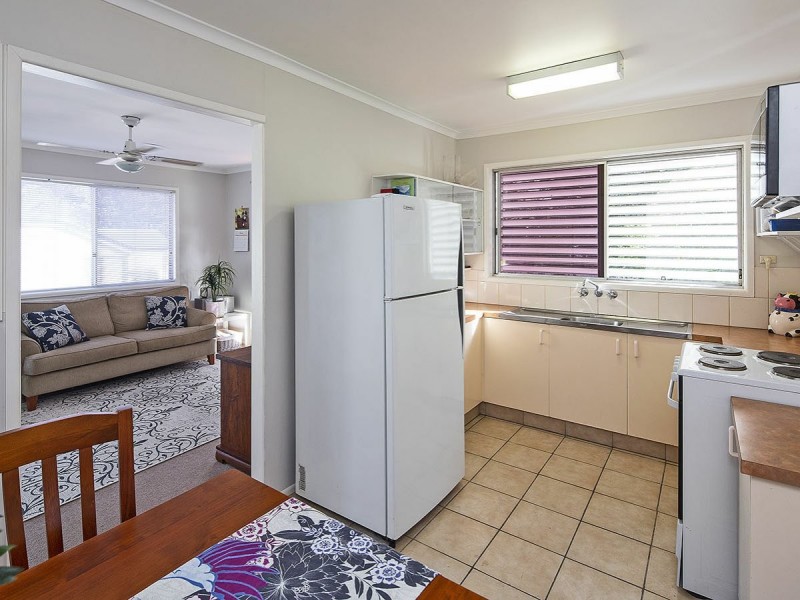 19 Violet Street, Yeronga QLD 4104