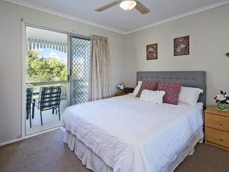 19 Violet Street, Yeronga QLD 4104