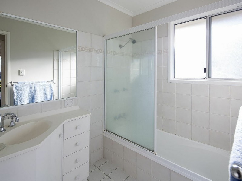 19 Violet Street, Yeronga QLD 4104